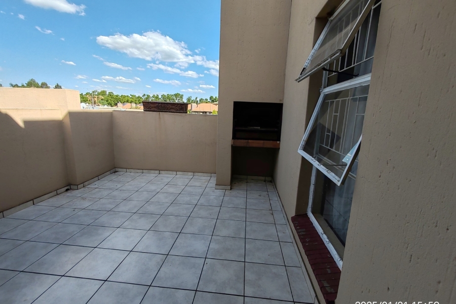 1 Bedroom Property for Sale in Edge On the Vaal Free State